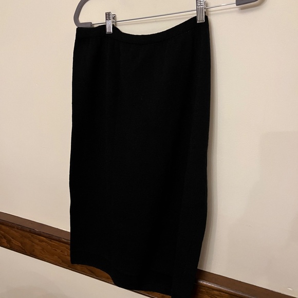black santana knit midi skirt in size 10 - Picture 2 of 2